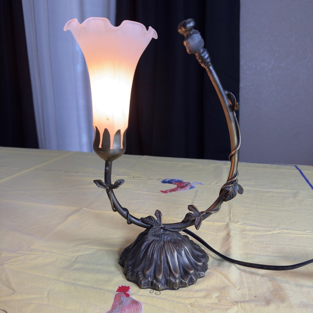 Art Nouveau Bronze Lily Lamp Frosted Glass Tulip Shade Vine Base Accent Light